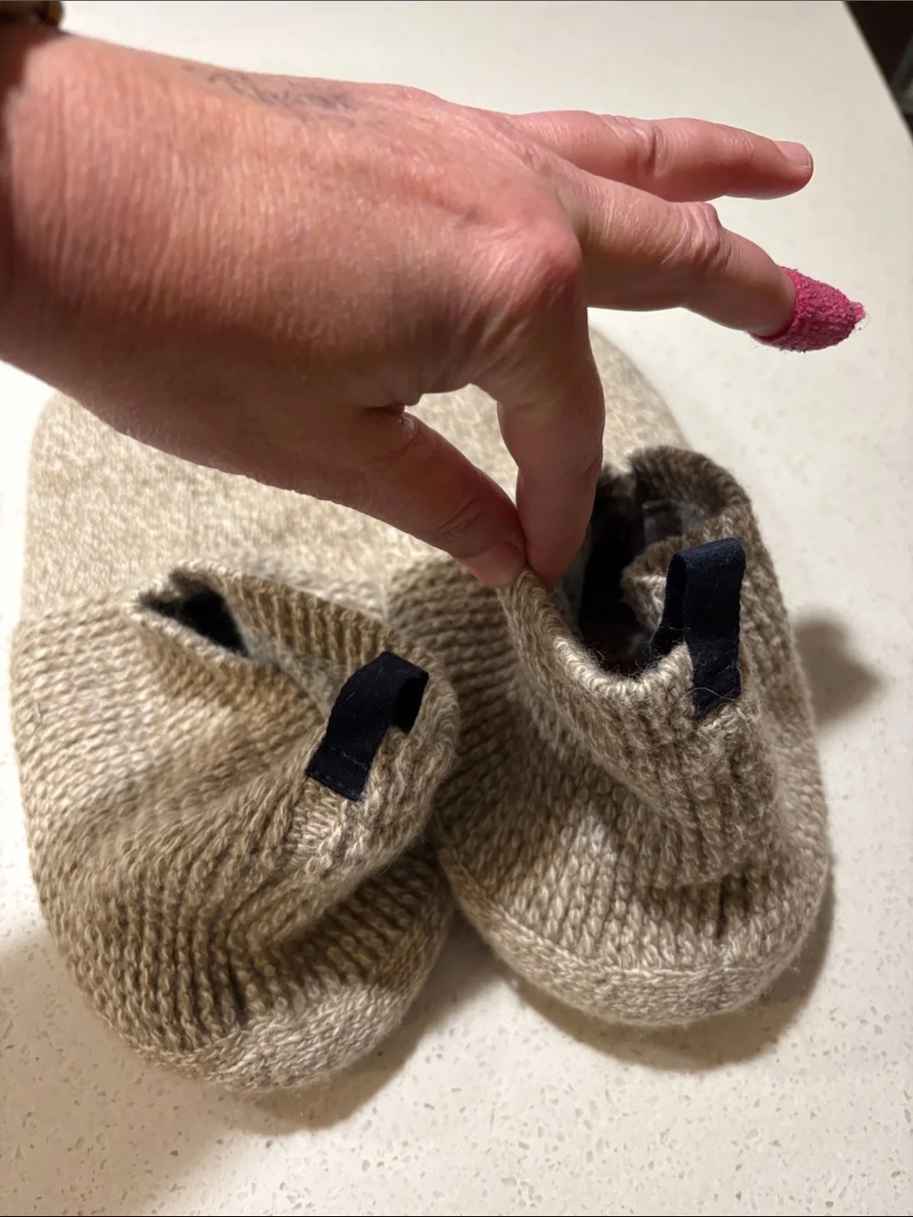 Bombas Men's/Unisex Tan Knit Slipper Socks
